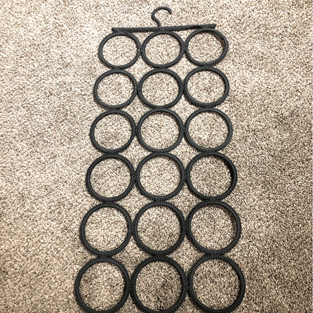 🆕 IKEA scarf/tie/belt organizer for closet, holds 18+ items, gray